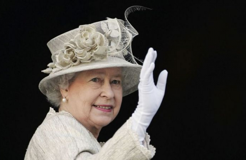 HM Queen Elizabeth II waves